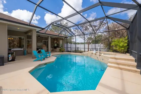 111 Via Catalano Court NE Palm Bay FL 32907