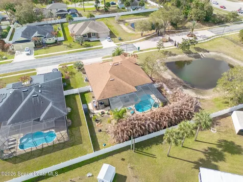 111 Via Catalano Court NE Palm Bay FL 32907