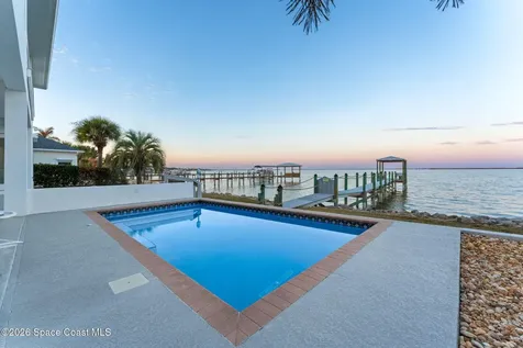 1870 Harbor Point Drive Merritt Island FL 32952