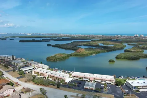 1611 Minutemen Causeway SE Cocoa Beach FL 32931
