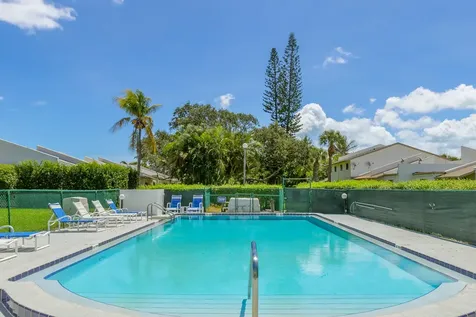 517 Summerset Court Indian Harbour Beach FL 32937