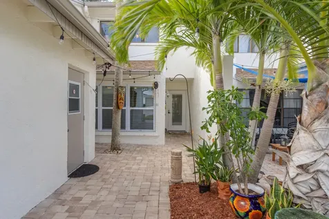 517 Summerset Court Indian Harbour Beach FL 32937