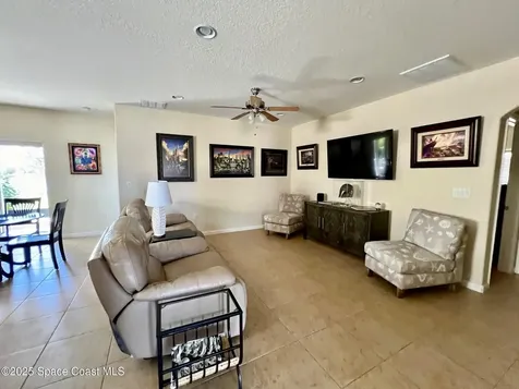 1728 Berkshire Circle SW Vero Beach FL 32968
