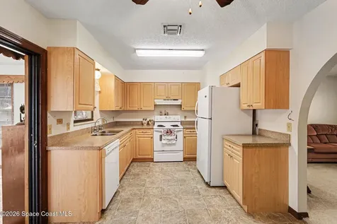 213 Bayshore Avenue NW Palm Bay FL 32907