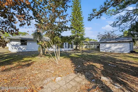 213 Bayshore Avenue NW Palm Bay FL 32907