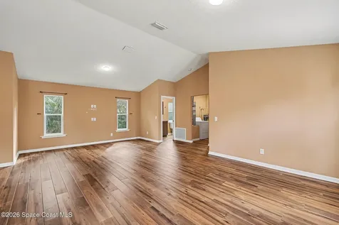 683 Old Oak Street Melbourne FL 32935