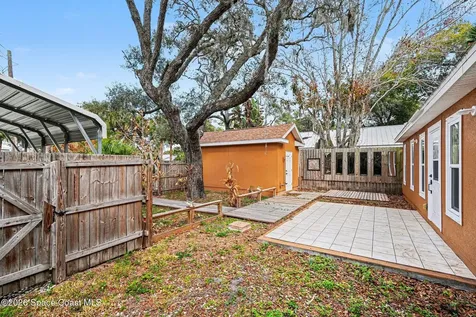 683 Old Oak Street Melbourne FL 32935
