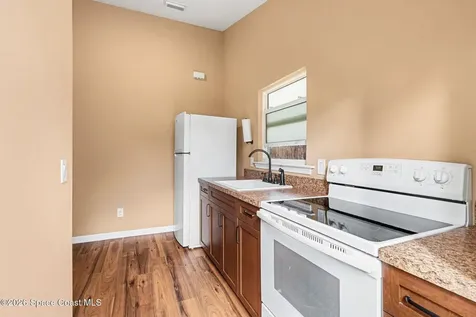 683 Old Oak Street Melbourne FL 32935