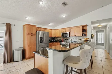 1692 Carbondale Avenue NW Palm Bay FL 32907