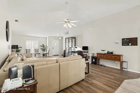 1692 Carbondale Avenue NW Palm Bay FL 32907