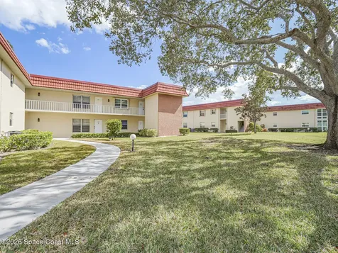 56 Woodland Drive Vero Beach FL 32962
