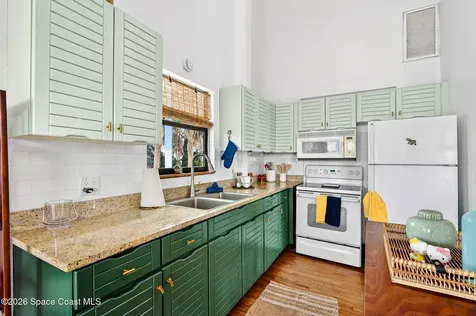 51 Vip Island Grant FL 32949
