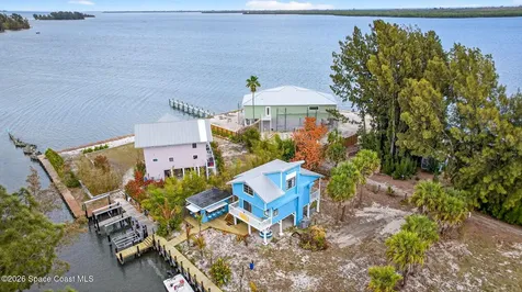 51 Vip Island Grant FL 32949