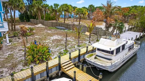 51 Vip Island Grant FL 32949