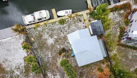 51 Vip Island Grant FL 32949