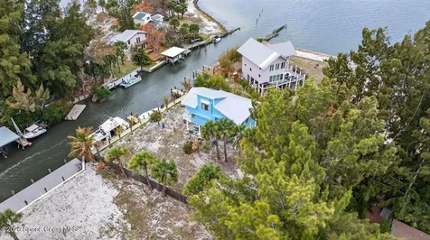 51 Vip Island Grant FL 32949