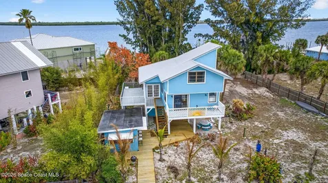 51 Vip Island Grant FL 32949