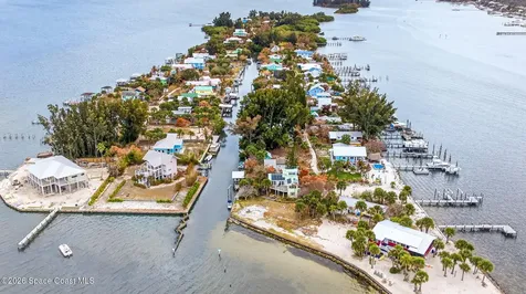 51 Vip Island Grant FL 32949