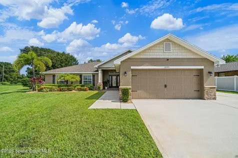 987 Le Baron Street SW Palm Bay FL 32908