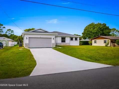 1614 Seeley Circle NW Palm Bay FL 32907