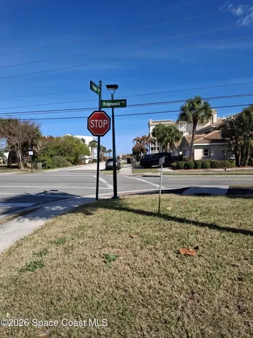 7165 E Ridgewood Avenue E Cape Canaveral FL 32920