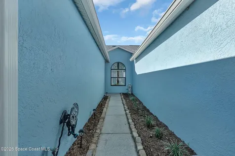 35 Anchor Drive Indian Harbour Beach FL 32937