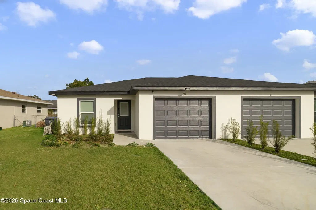 95 W Towne Place Titusville FL 32796
