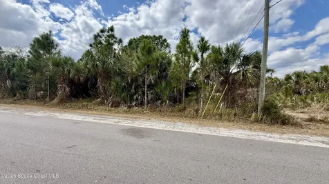 3262 Pomello Avenue SW Palm Bay FL 32908