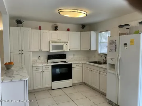 872 Autumn Street SE Palm Bay FL 32909