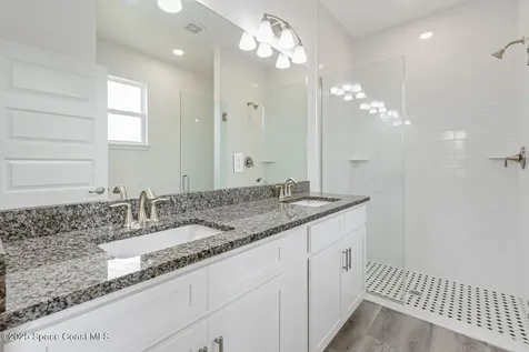 958 Chace Lane NE Palm Bay FL 32905