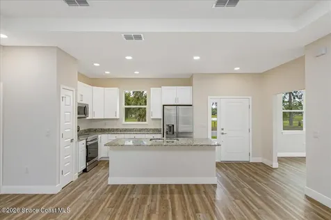 958 Chace Lane NE Palm Bay FL 32905