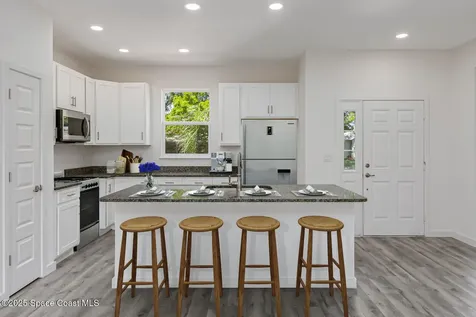 958 Chace Lane NE Palm Bay FL 32905