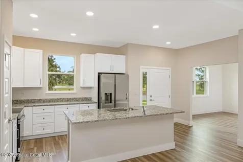958 Chace Lane NE Palm Bay FL 32905