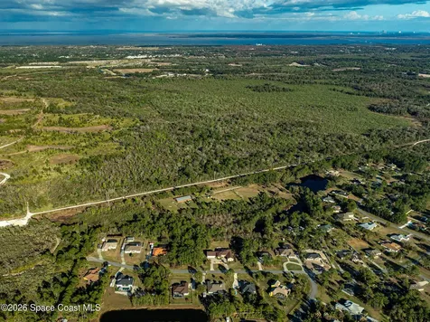 5025 Fawn Lake Boulevard Mims FL 32754