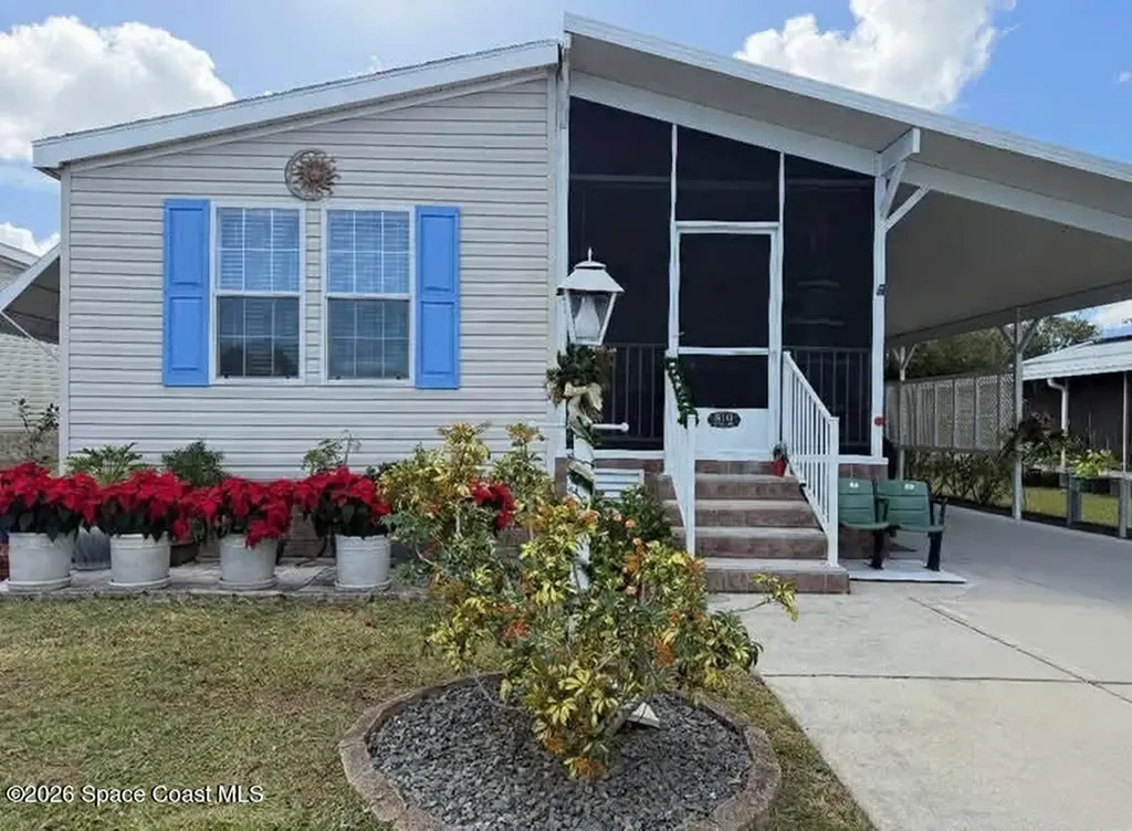 810 Wren Circle Barefoot Bay FL 32976
