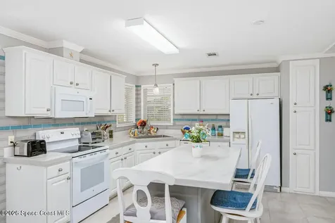 810 Wren Circle Barefoot Bay FL 32976