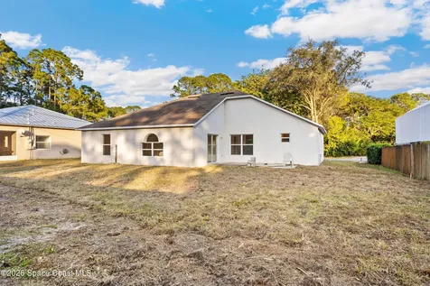 320 Wisteria Avenue NW Palm Bay FL 32907