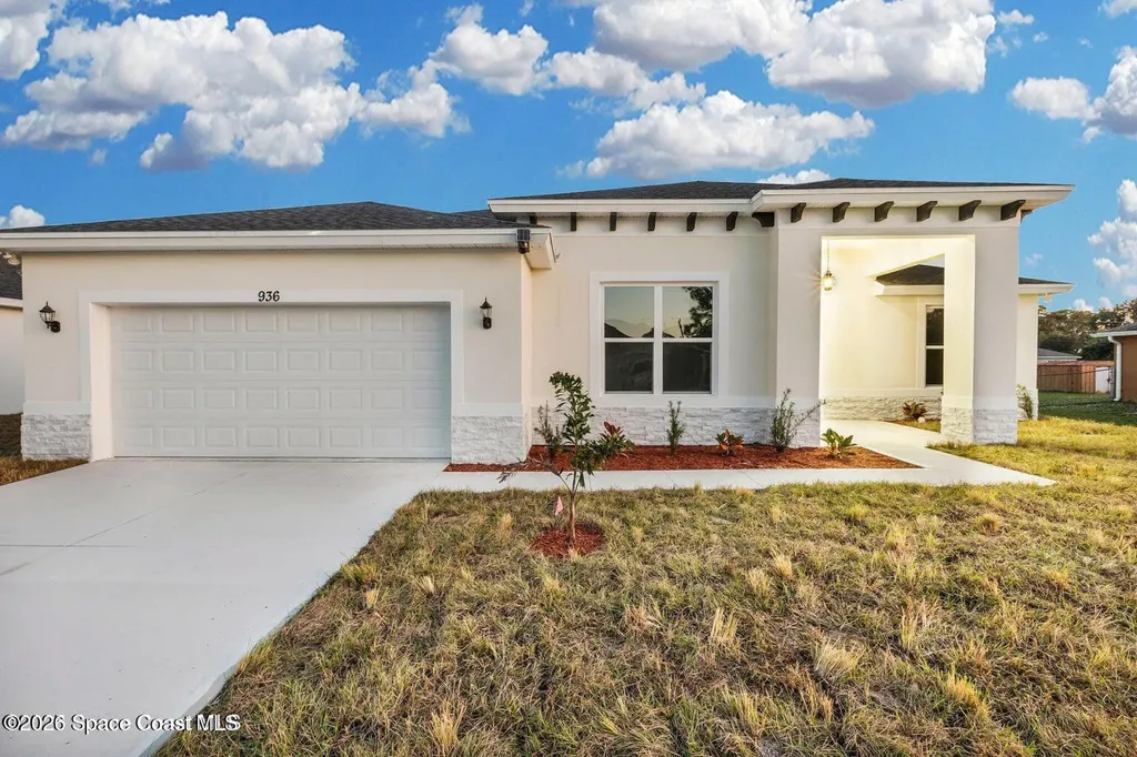 2906 Wilkinson Avenue SE Palm Bay FL 32909