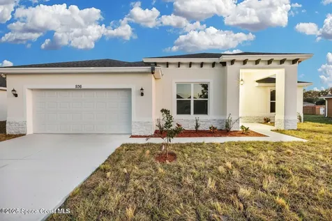 2906 Wilkinson Avenue SE Palm Bay FL 32909