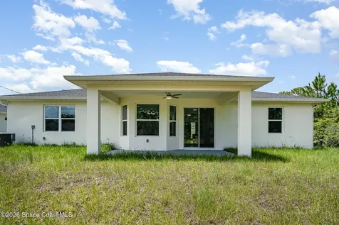 2906 Wilkinson Avenue SE Palm Bay FL 32909