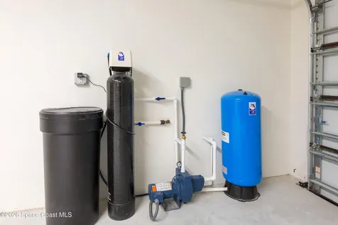 1085 Tahiti Avenue SE Palm Bay FL 32909
