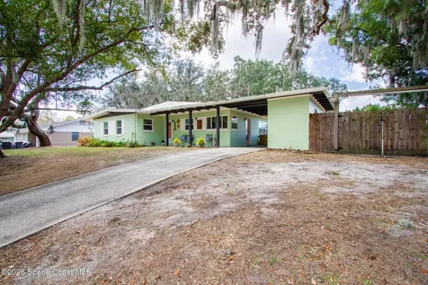 2 Holiday Lane S Titusville FL 32796