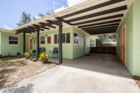 2 Holiday Lane S Titusville FL 32796