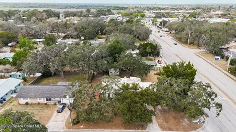 2 Holiday Lane S Titusville FL 32796