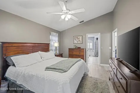 472 Arbor Street Sebastian FL 32958