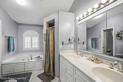 472 Arbor Street Sebastian FL 32958
