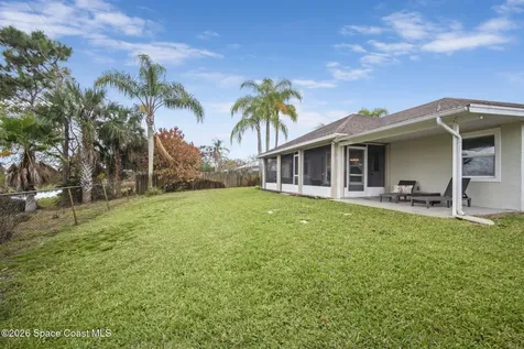472 Arbor Street Sebastian FL 32958