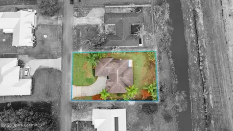 472 Arbor Street Sebastian FL 32958