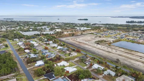 472 Arbor Street Sebastian FL 32958
