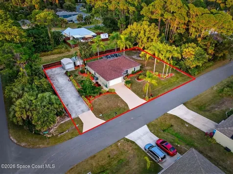 1585 Degamma Street NW Palm Bay FL 32907